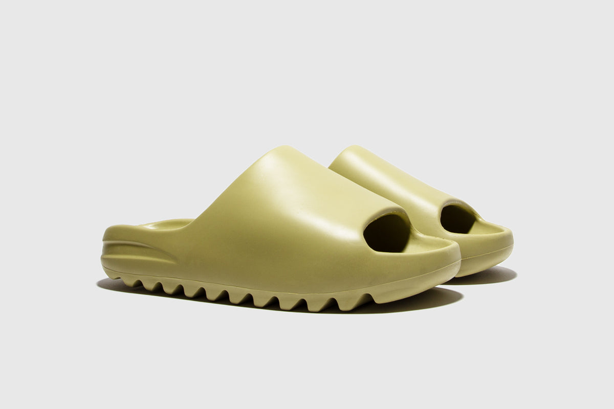 Adidas YEEZY Slide Bone Will Be Available In Local Stores.