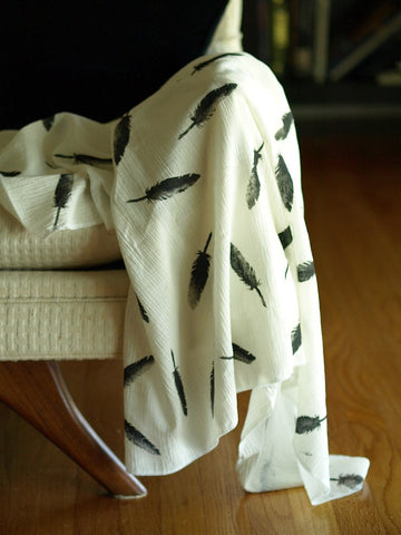 Blanket with Feather Design