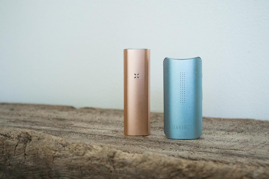 PAX 3 vs Davinci IQ Vaporizers 