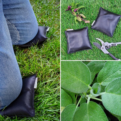 wipeable vinyl knee cushions to prevent sore knees in the garden