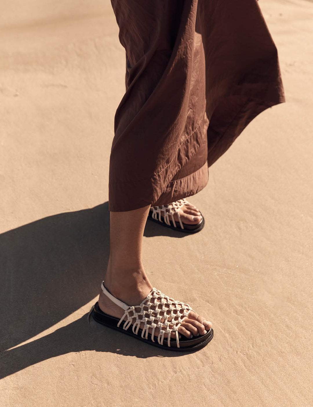 La Tribe | Knotted Sandal - Cream / Black