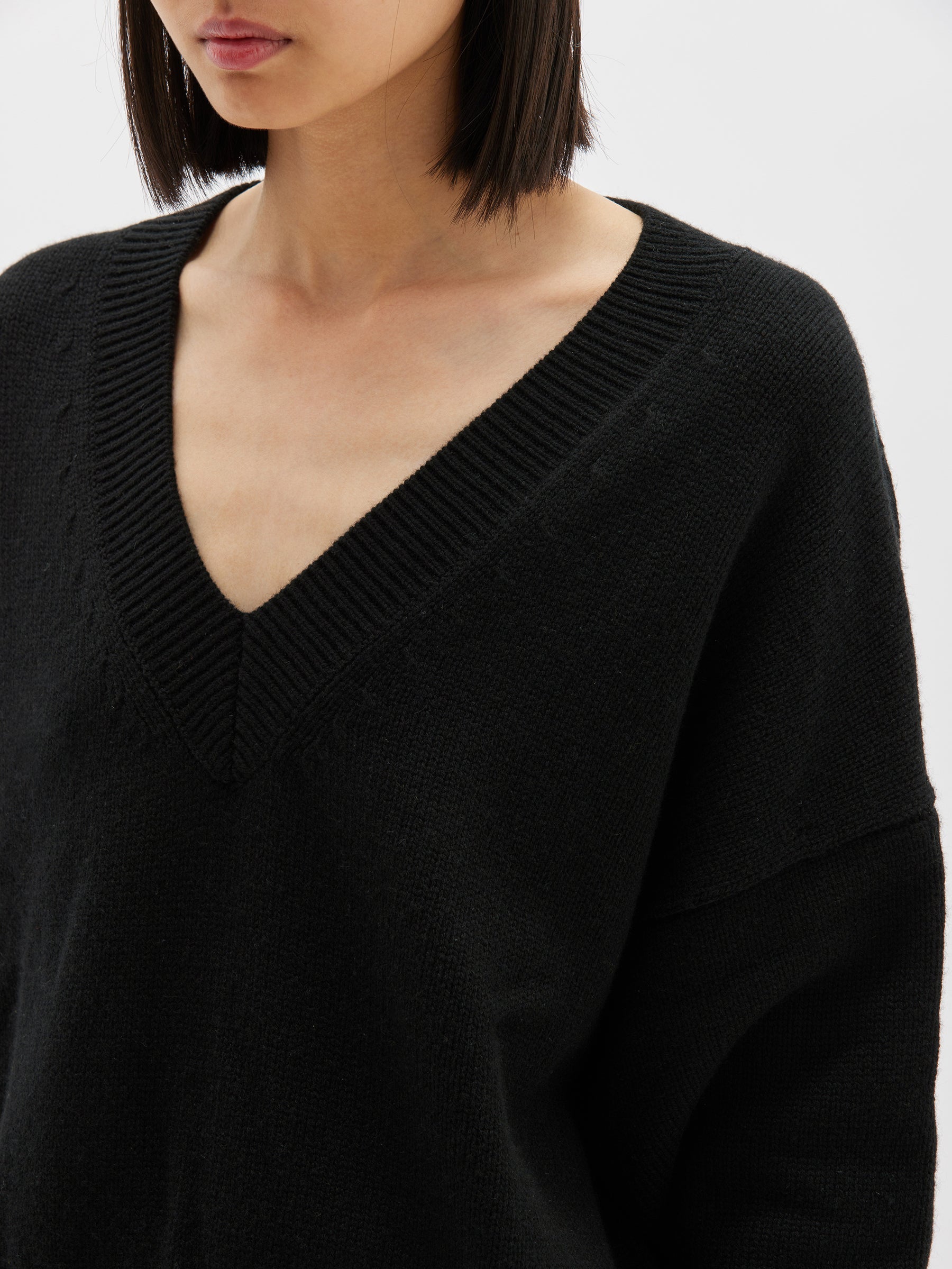 Bassike | Boxy Weekend Knit - Black/Teal Blue