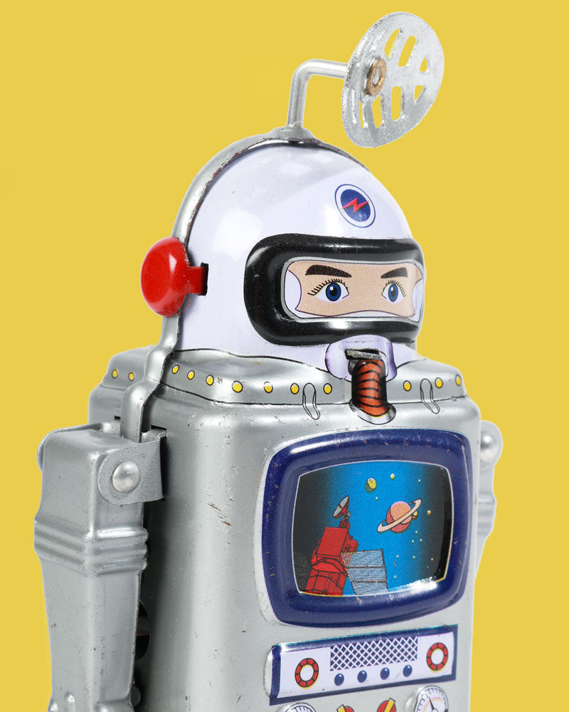 astronaut robot toy