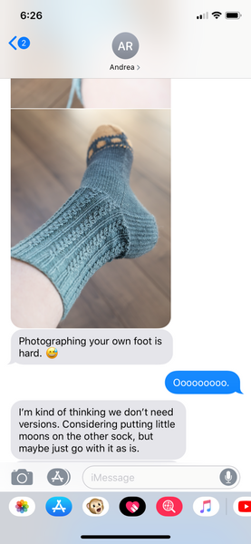 text chain with a photo of a completed sock and me responding with "oooooooooo"