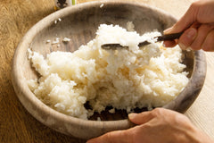 mix rice with sushi vinegar
