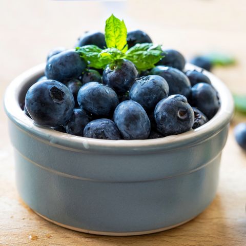blueberries heal body and get rid of heavy metals