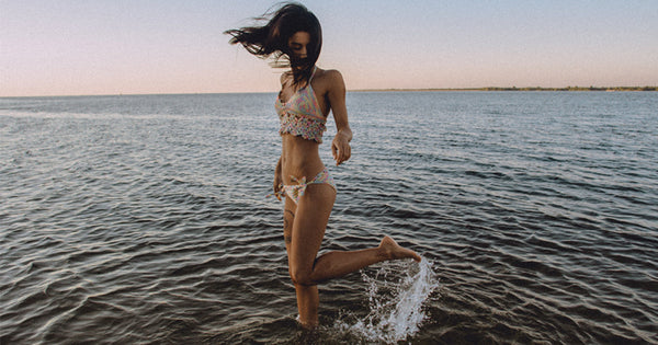 crochet bikini on model 