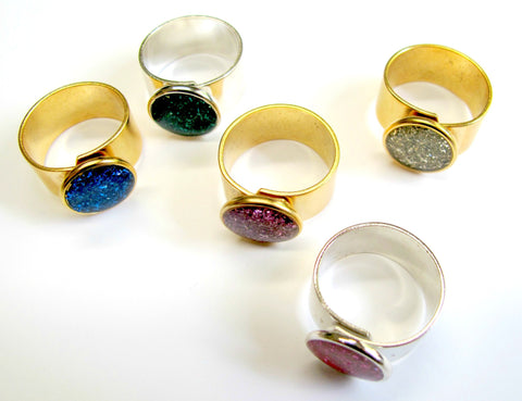 Colorful glitter rings