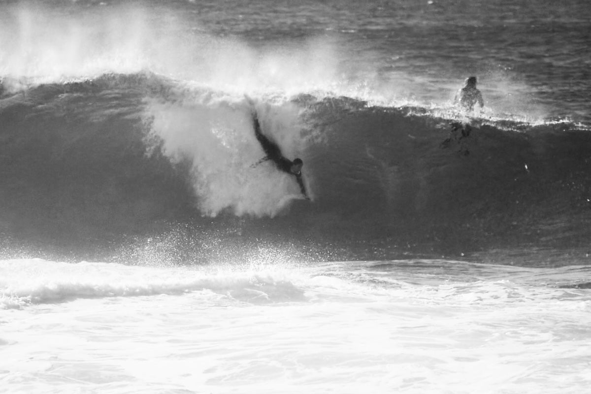 bodysurfing-hand-plane-ecto-handplanes-barrel-pig-jake-resenbrock-south-coast-bodysurfing-photo-ando