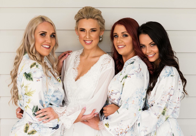 Homebodii bridal party robes