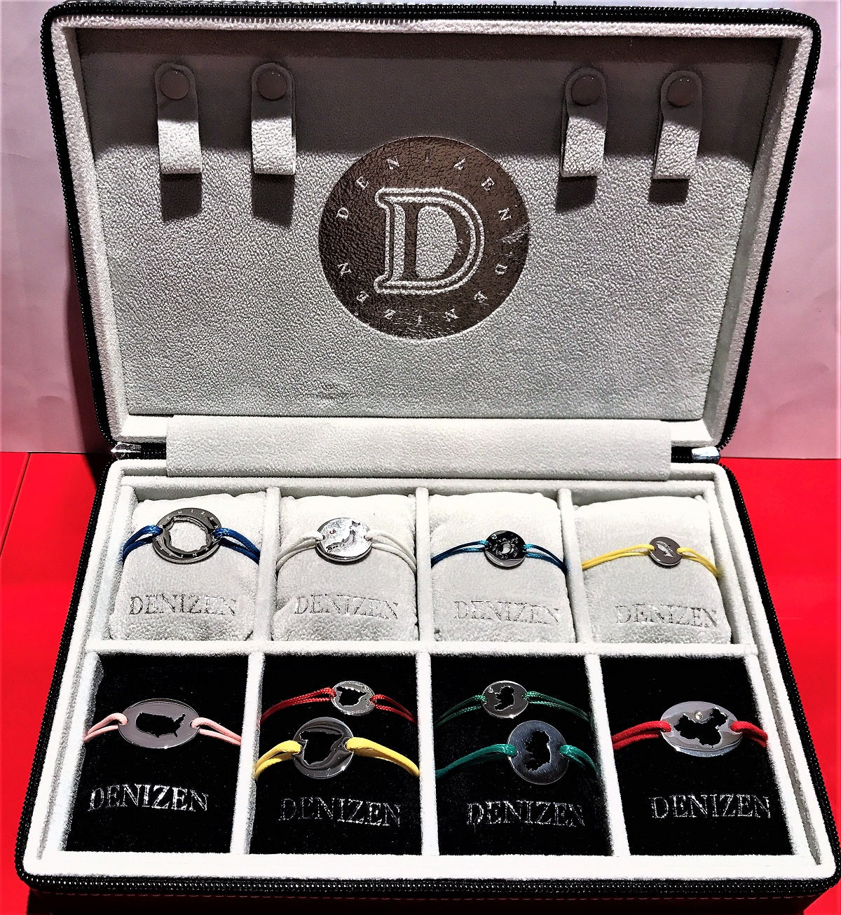 DENIZEN Bracelet demonstration pouch