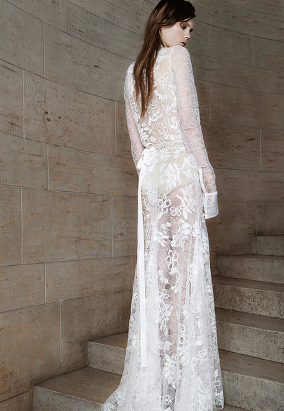 Vera Wang's 2015 Lace Wedding Dress