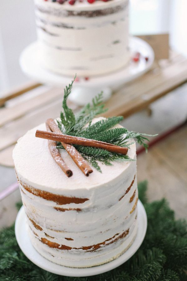 Rustic Winter Wedding Cake Idea