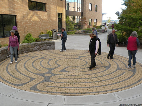 Clackamas OR - Sunnyside Kaiser Permanente Medical Center - St. Paul paver brick labyrinth kit, Buff field with Charcoal lines