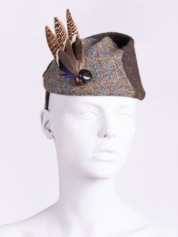 Short feather highland hat - hat for races