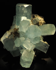 Rough uncut aquamarine