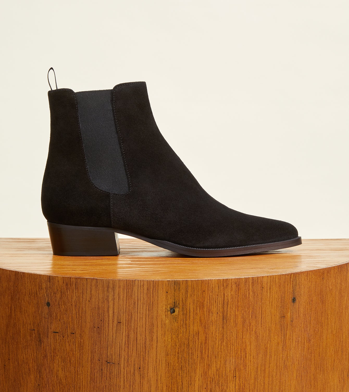 feminine chelsea boots