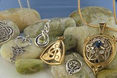 custom designed celtic jewelry 