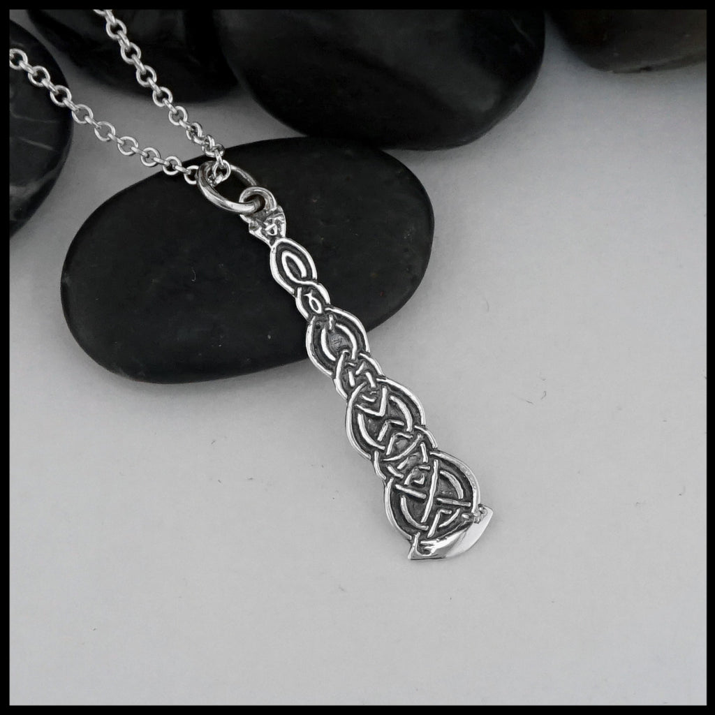 elongated celtic pendant 