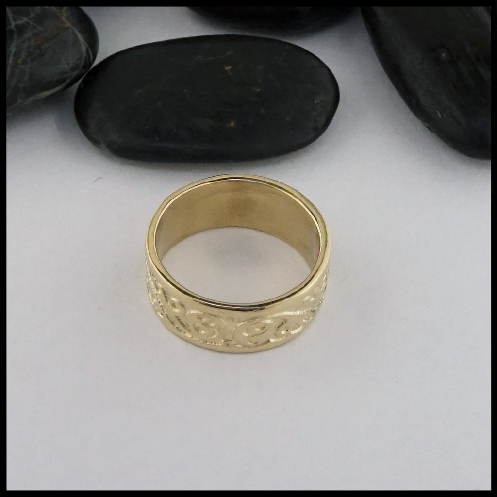 gold ring 