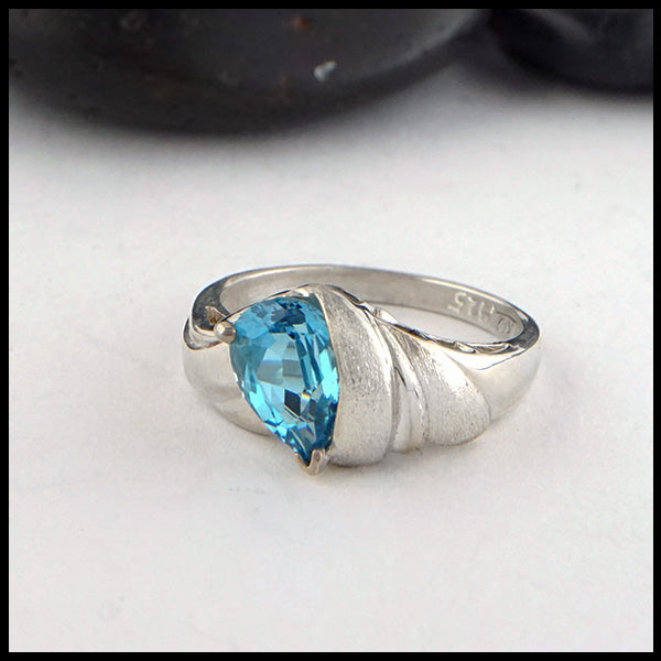 Sterling Silver Blue Topaz Ring