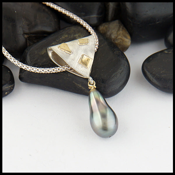 Black Pearl Pendant by Tom Carter