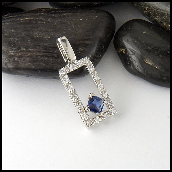 Diamond and sapphire pendant in 14K White gold