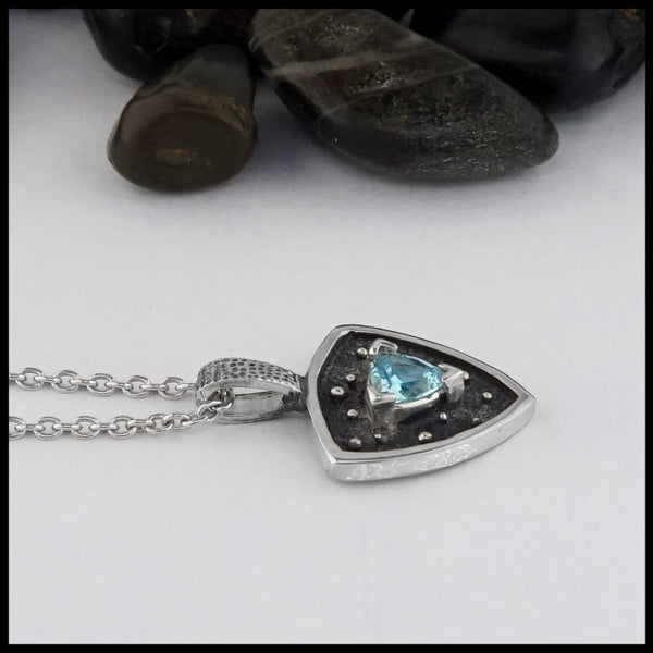 blue topaz pendant 