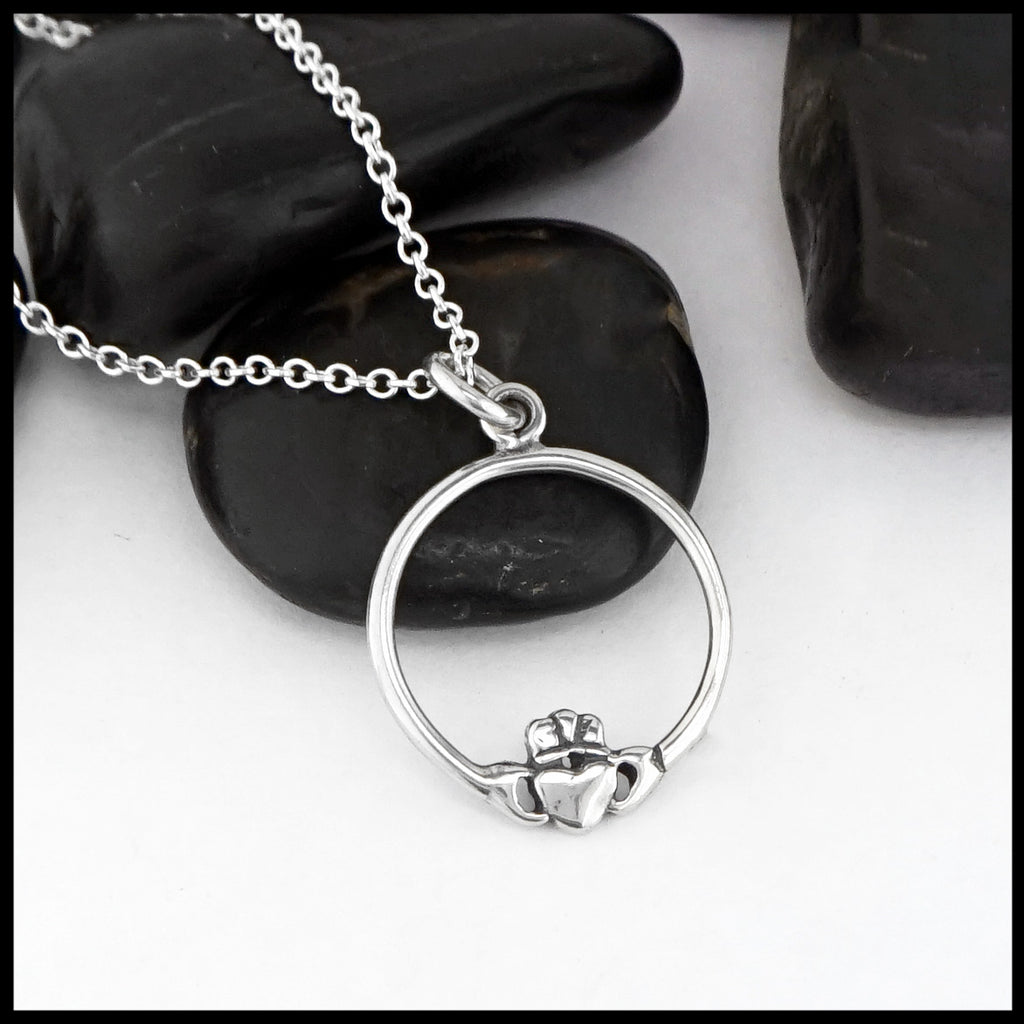 claddagh pendant