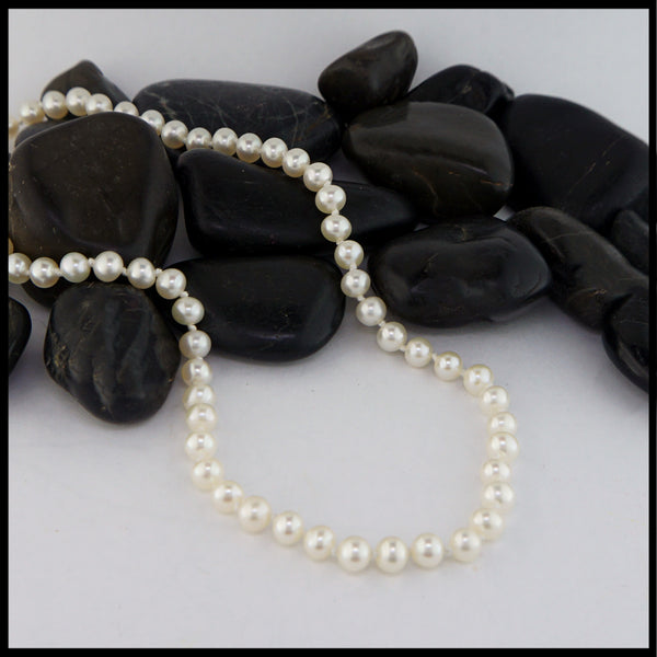 pearl necklace