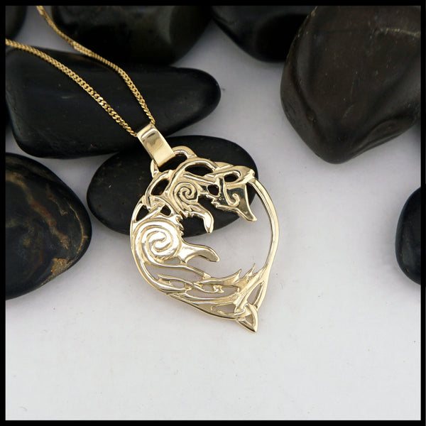 Sionnach Fox Pendant in Gold