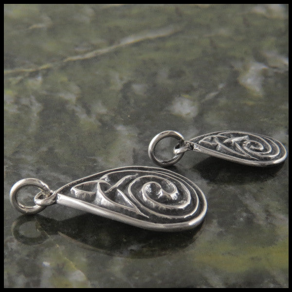 Teardrop Triquetra pendant in Sterling Silver