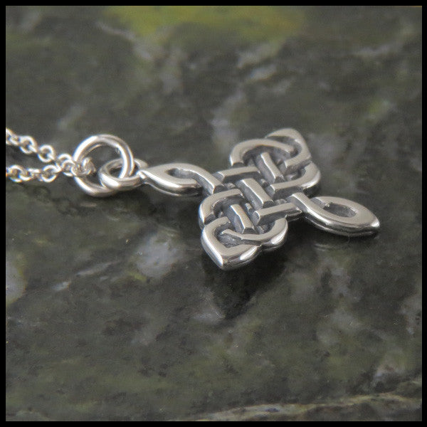 Unique Celtic Knot pendant in Sterling Silver