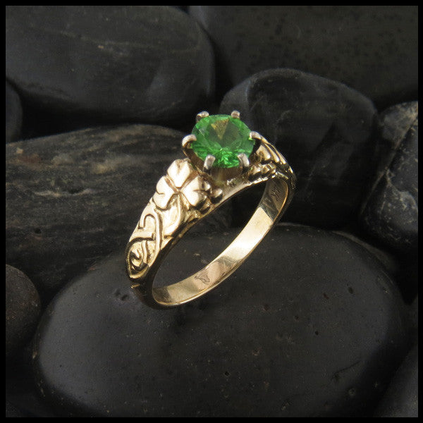 Shamrock Celtic Knot Ring in 14K Gold