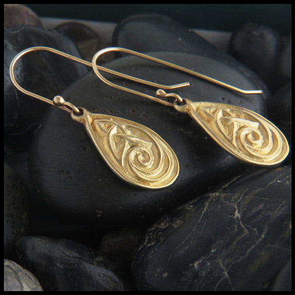 Triquetra teardop earrings in 14K Gold