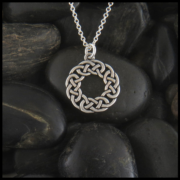 Lover's Knot Celtic pendant in Sterling Silver