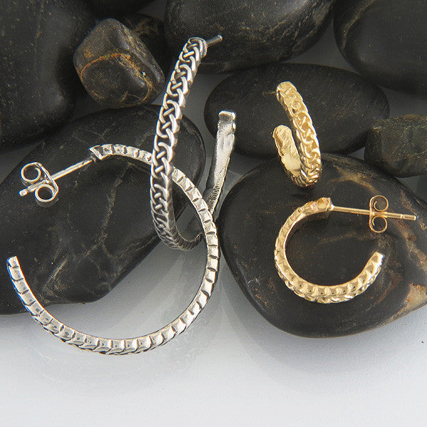 Lover's Knot hoop earrings in 14K Gold