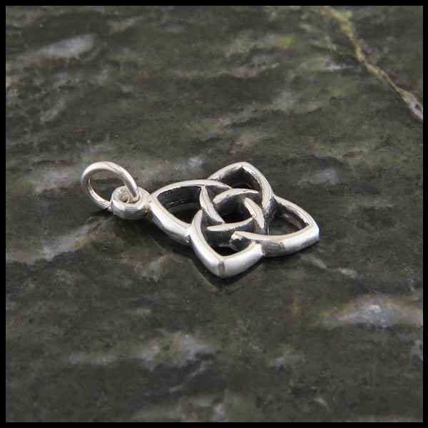 Celtic Knot pendant in Sterling Silver