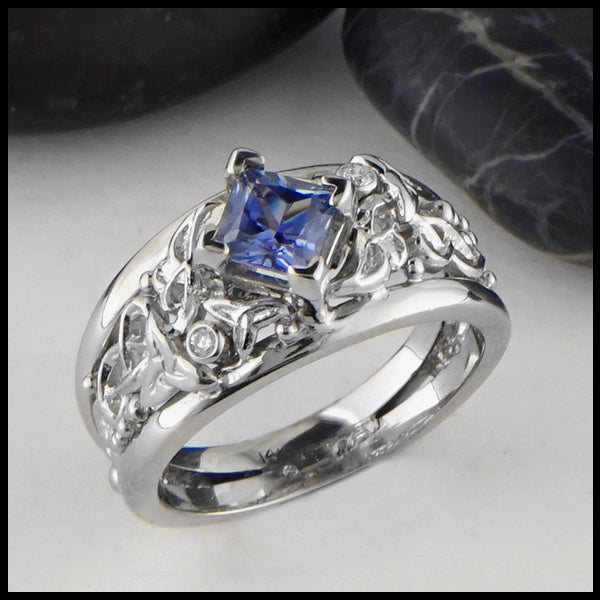 Ceylon Sapphire with Diamonds and Celtic Knots Gold Ring
