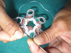 alt="flower crochet tutorial to soda tabs"