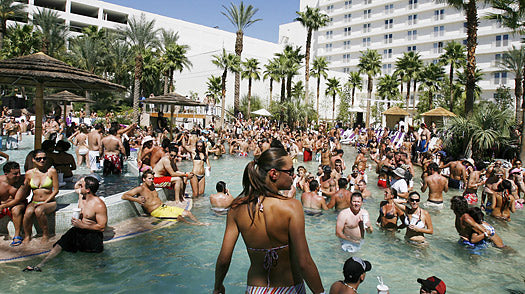 Here are some cool birthday ideas to help you plan your birthday party in Vegas.