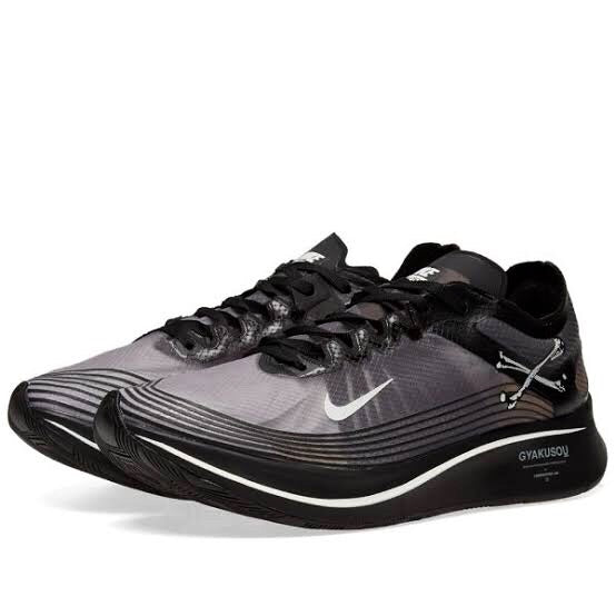 gyakusou zoom fly black