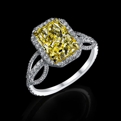 Near Flawless Siberian Canary Diamond Ring