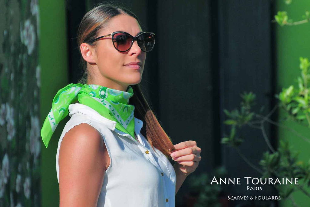 bandana-bandanas-silk-cotton-kerchief-kerchiefs-black-luxury-scarves-scarf-neck-scarves-french-luxury-summer-paisley-anne-touraine-paris (27)