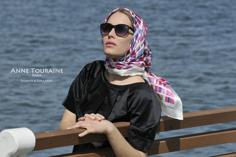 Extra large scarves: blue and pink silk scarf by ANNE TOURAINE Paris™. Perfect for a style à la Grace Kelly