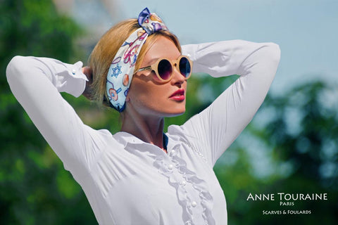 Silk scarves as headbands are perfect to create summer hairstyles