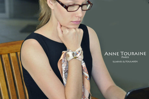 French silk scarf and fancy scarf ring by ANNE TOURAINE Paris™ for an original silky bracelet