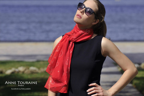 Red scarf with dog pattern, silk chiffon, oblong shape by ANNE TOURAINE Paris™: perfect for dog lovers! 