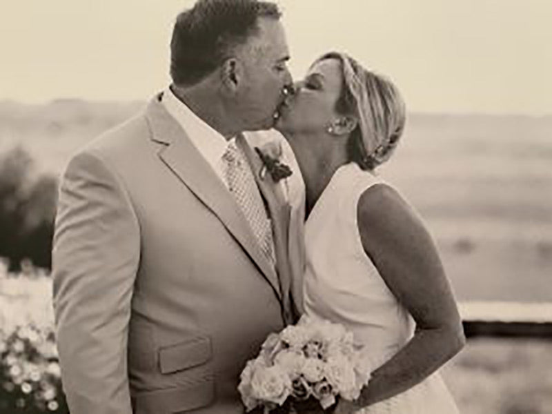 avid Bessinger and his wife, Debbie Bessinger, of Melvin’s BBQ, on their wedding day, May 25, 2013