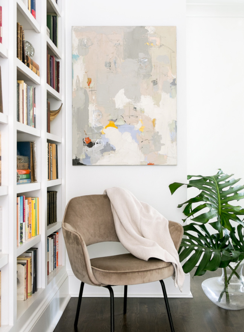 A couple changes in <a href="http://atlantahomesmag.com/article/feathering-the-nest/" target="_blank">Meg's renovation</a> plans led to a little unexpected upstairs reading nook. (photography: Erica George Dines)